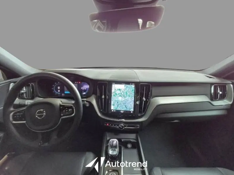 Volvo XC60 usata a Bari (7)