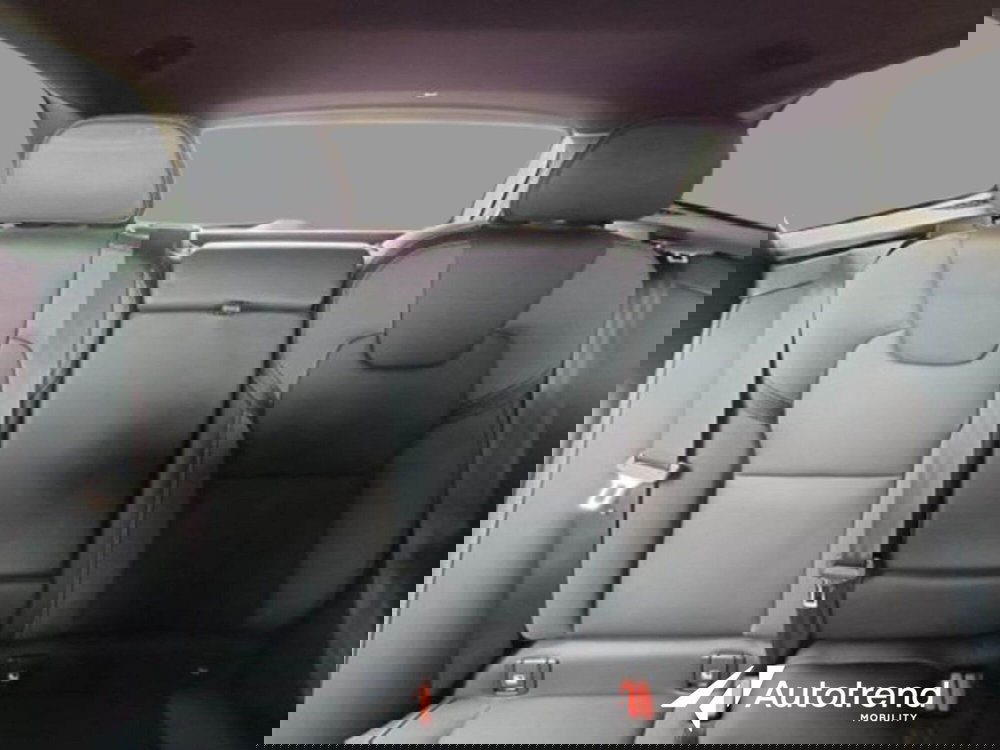 Volvo XC60 usata a Bari (8)