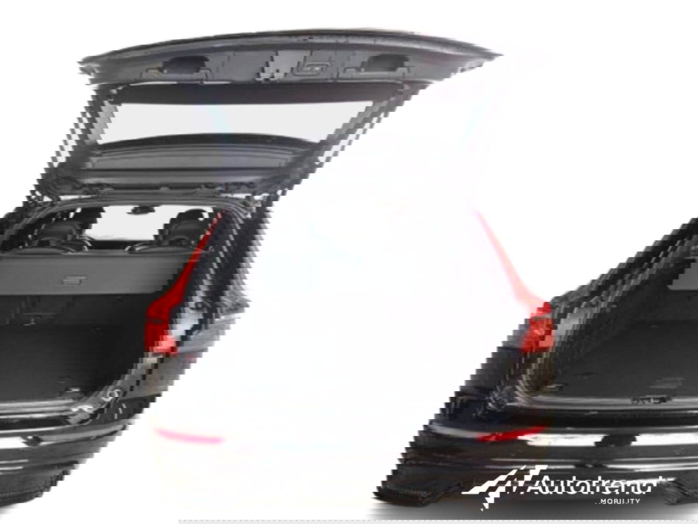 Volvo XC60 usata a Bari (9)