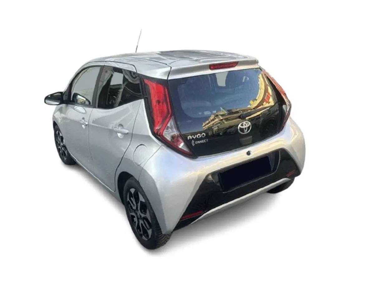 Toyota Aygo usata a Bari (8)