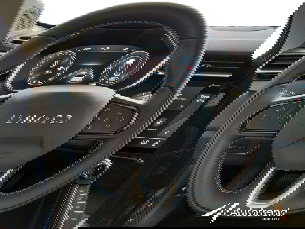 Lynk & Co 01 usata a Bari (9)