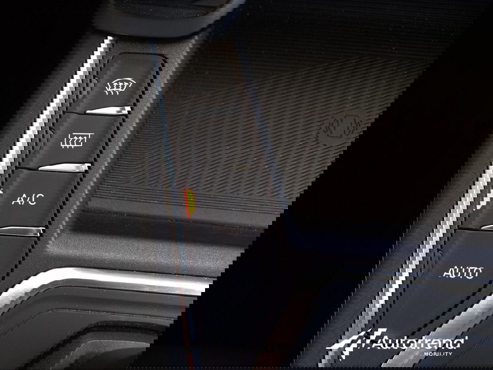 Lynk & Co 01 usata a Bari (17)