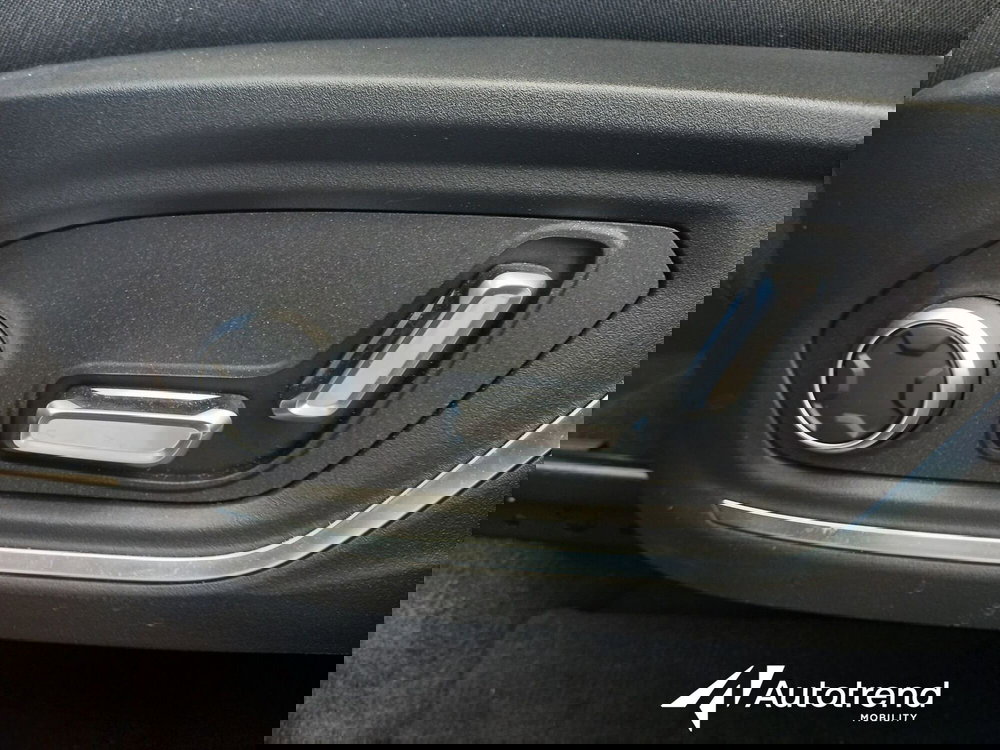 Lynk & Co 01 usata a Bari (20)