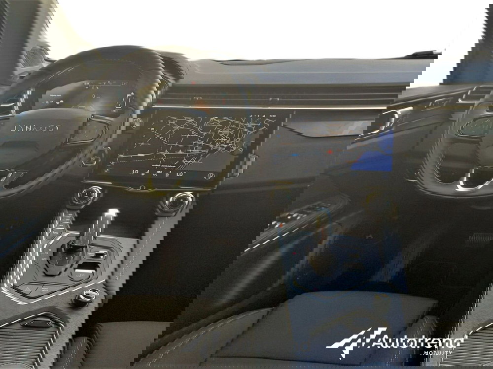 Lynk & Co 01 usata a Bari (8)