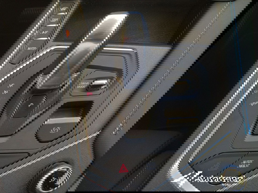 Lynk & Co 01 usata a Bari (18)