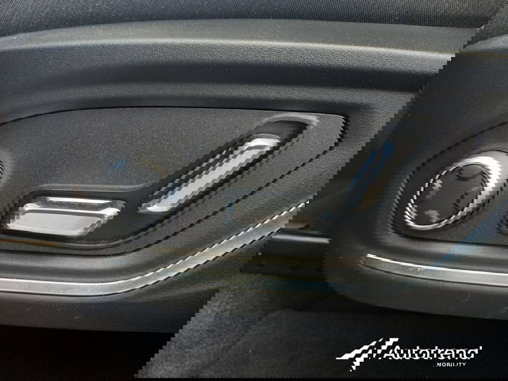 Lynk & Co 01 usata a Bari (20)