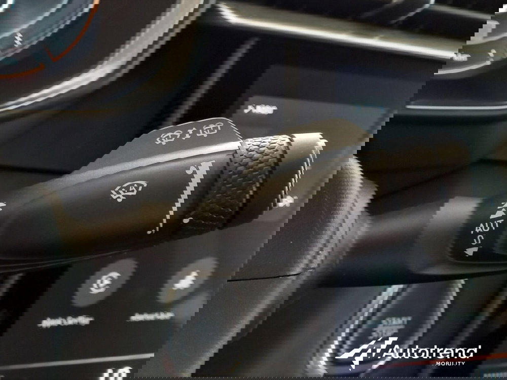 Lynk & Co 01 usata a Bari (13)