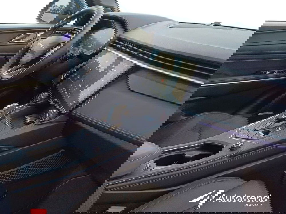 Lynk & Co 01 usata a Bari (7)