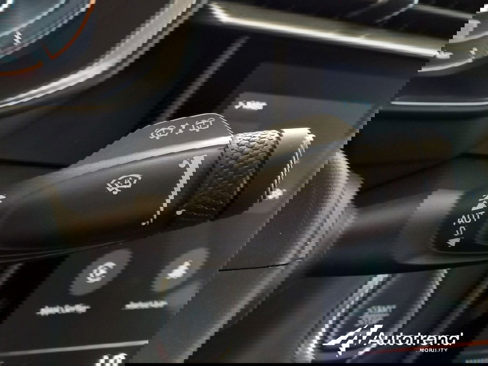 Lynk & Co 01 usata a Bari (13)