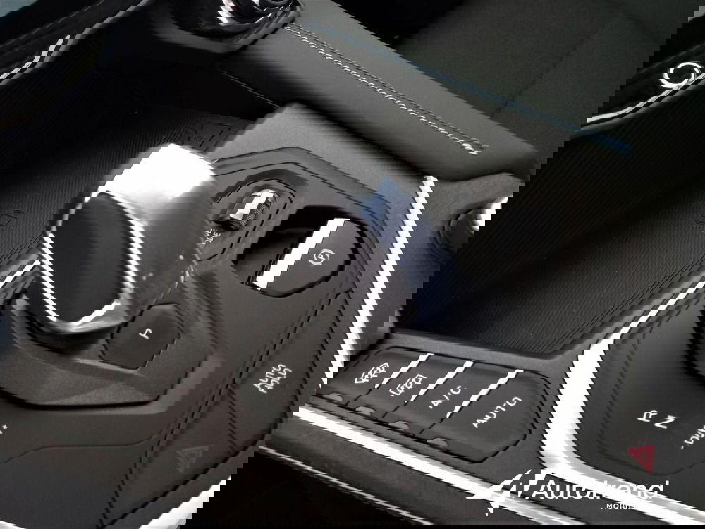 Lynk & Co 01 usata a Bari (17)