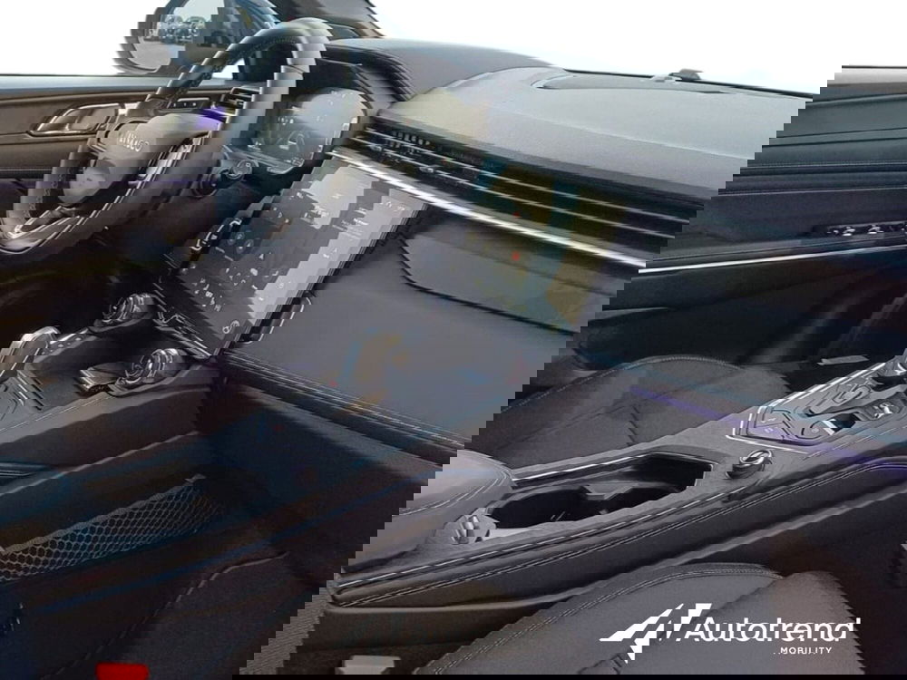 Lynk & Co 01 usata a Bari (7)