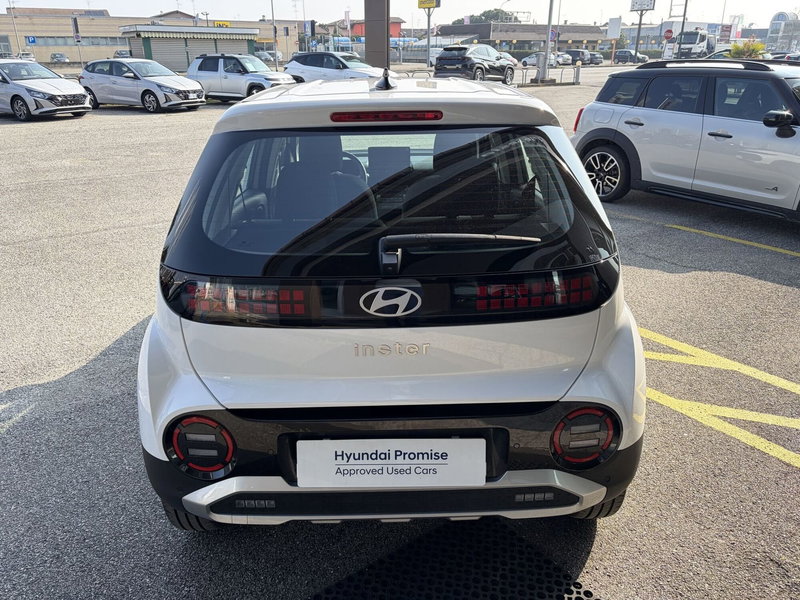 Hyundai Inster nuova a Vercelli (4)