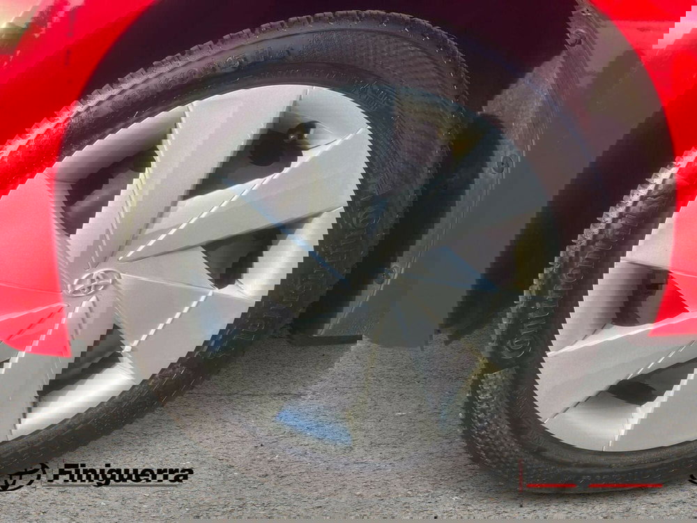 Toyota Aygo usata a Lecco (8)