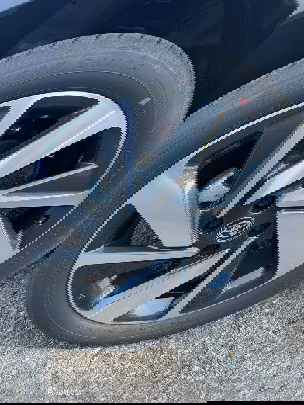 Toyota Aygo X usata a Como (9)