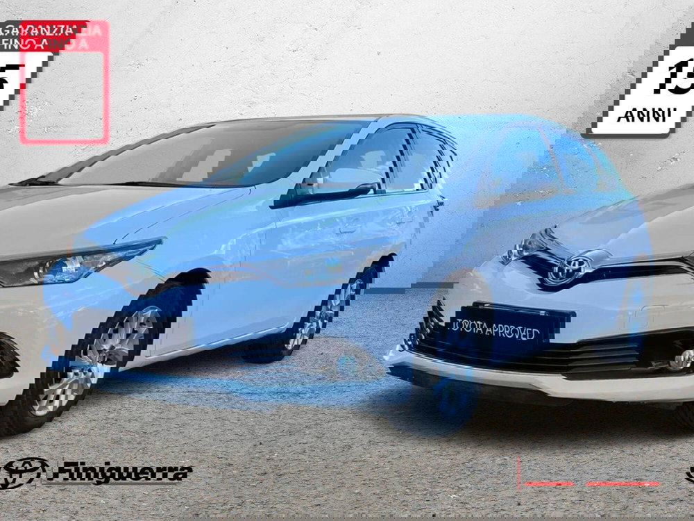 Toyota Auris usata a Sondrio