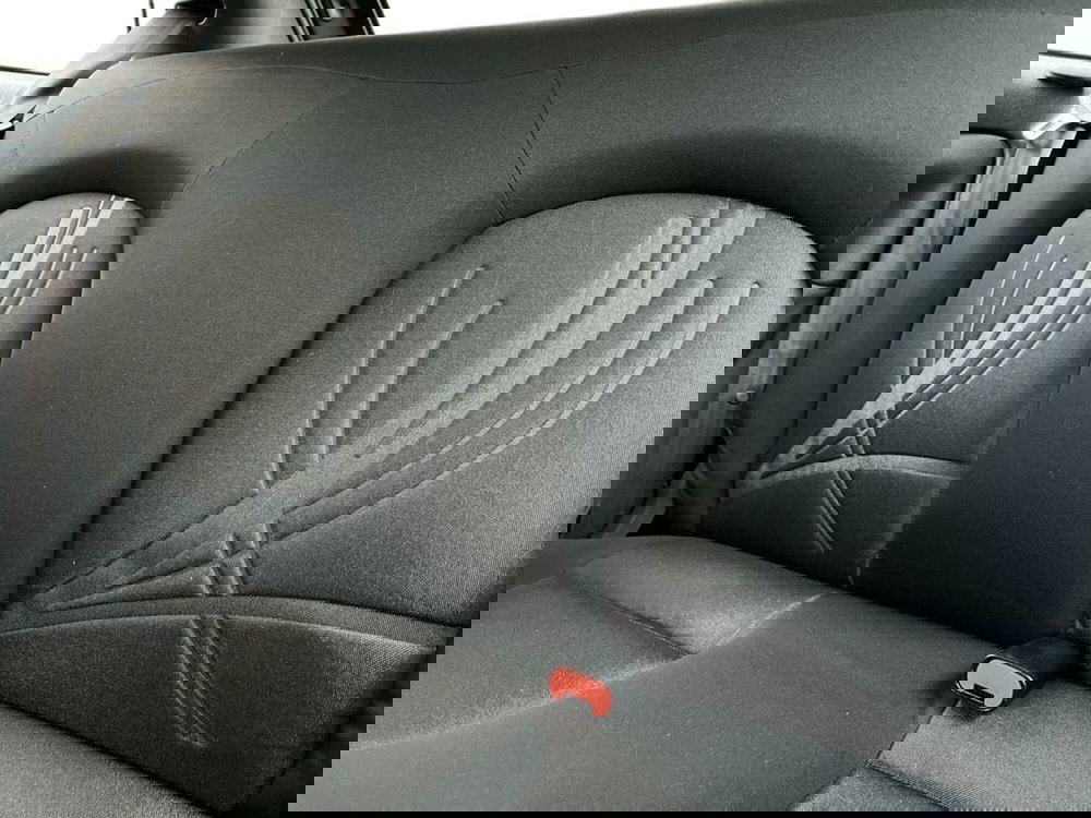 Lancia Ypsilon usata a Sondrio (11)