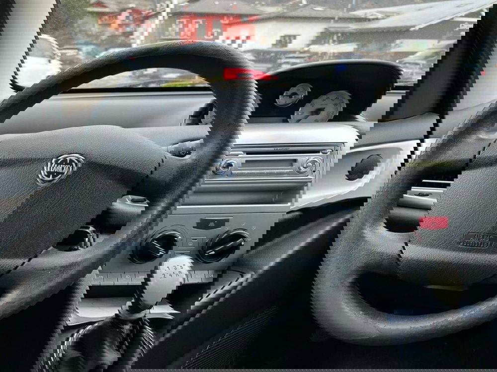 Lancia Ypsilon usata a Sondrio (14)