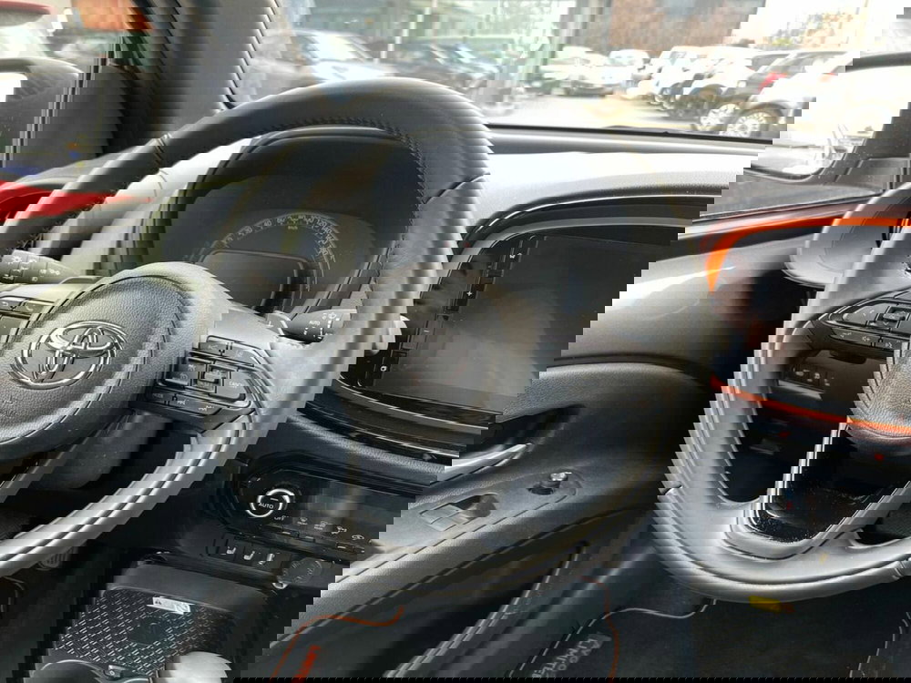 Toyota Aygo X usata a Sondrio (15)