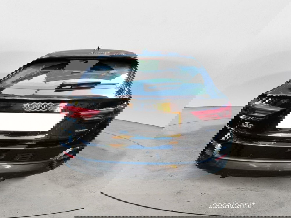 Audi Q3 Sportback usata a Salerno (8)