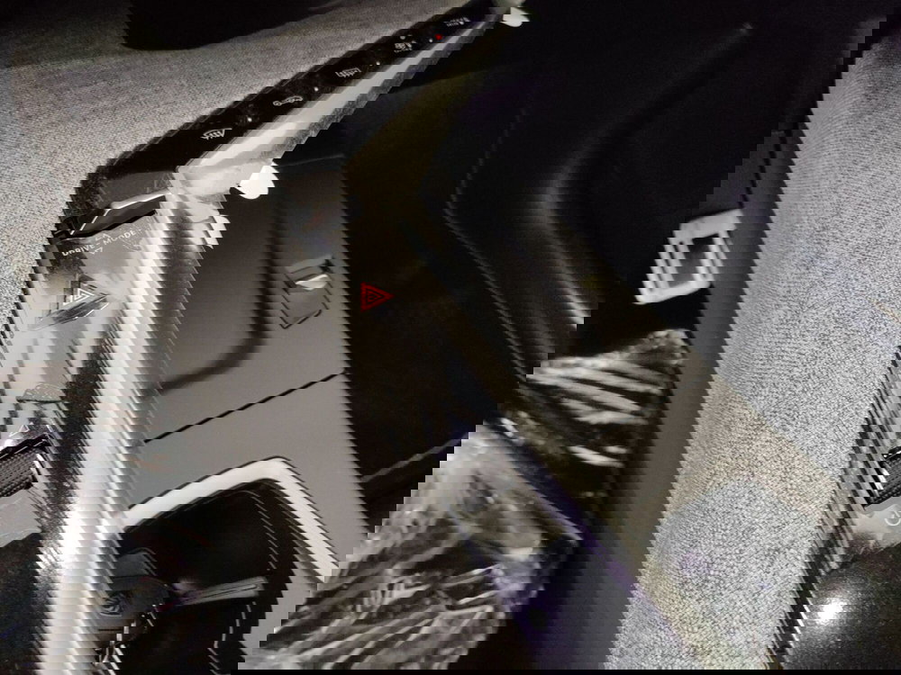 Peugeot 3008 usata a Caserta (18)