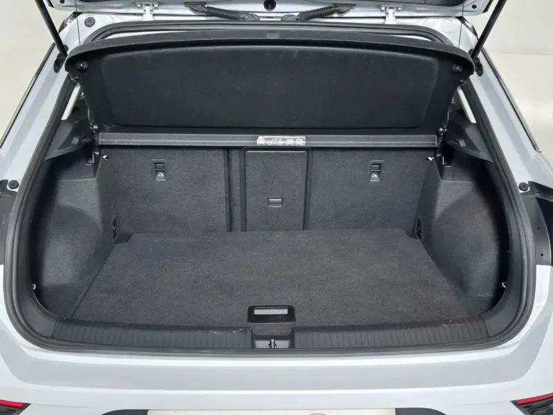 Volkswagen T-Roc usata a Torino (13)