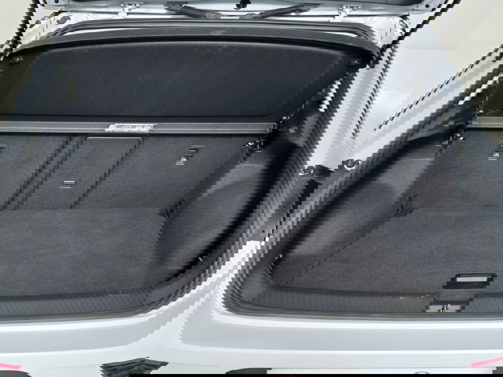 Volkswagen T-Roc usata a Torino (13)