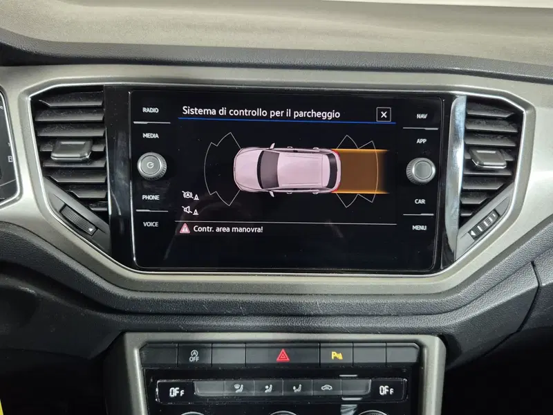 Volkswagen T-Roc usata a Torino (16)