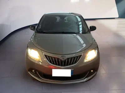 Lancia Ypsilon 1.0 FireFly 5 porte S&amp;S Hybrid Ecochic Gold del 2022 usata a Torino