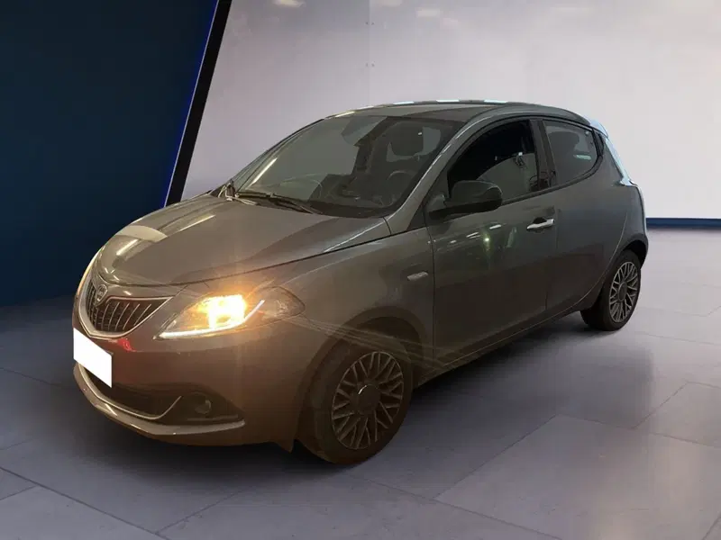 Lancia Ypsilon usata a Torino (3)