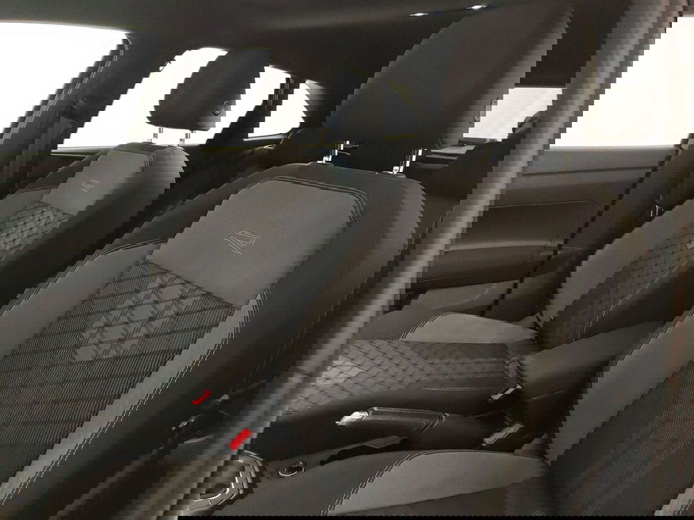 Volkswagen Taigo usata a Caserta (19)