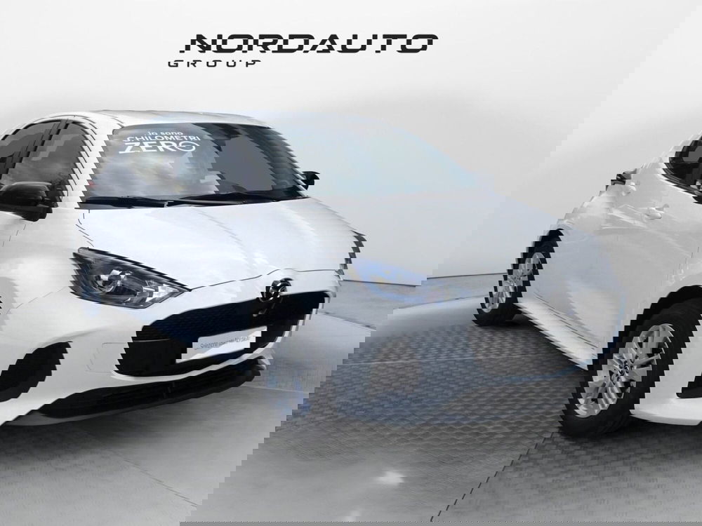 Mazda Mazda2 Hybrid nuova a Belluno (3)