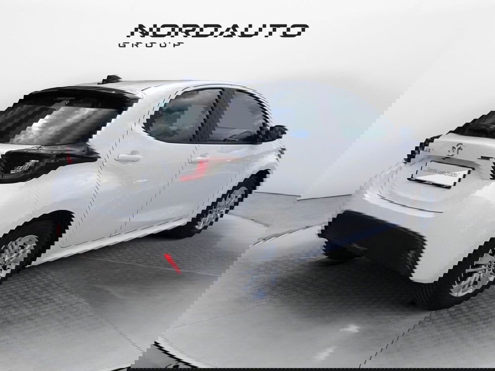 Mazda Mazda2 Hybrid nuova a Belluno (5)