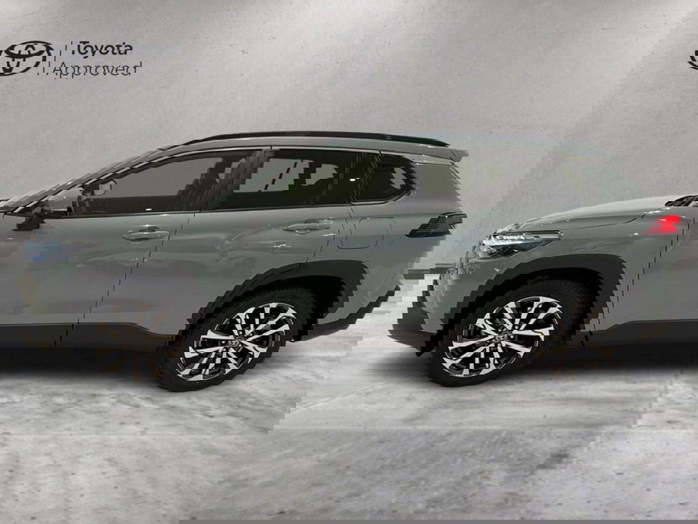 Toyota Corolla Cross Hybrid nuova a Catania (3)