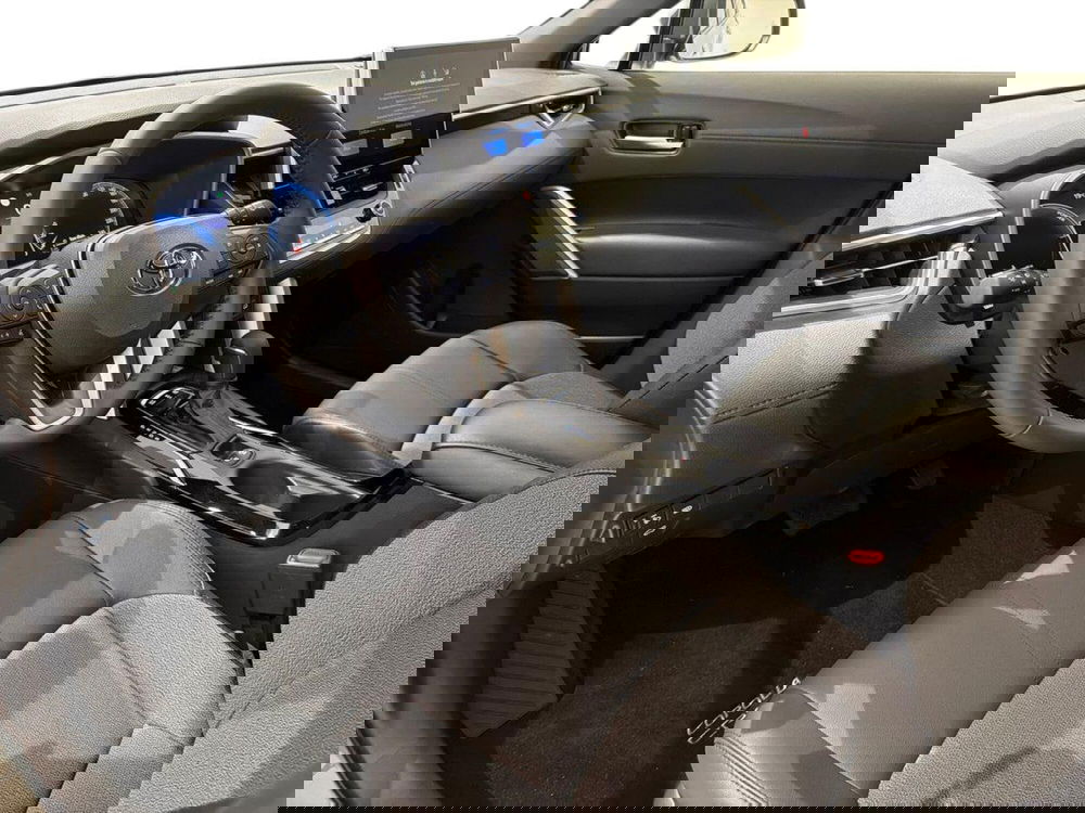 Toyota Corolla Cross Hybrid nuova a Catania (7)