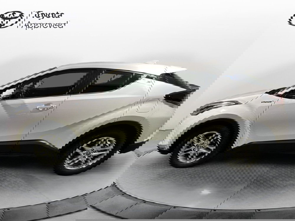 Toyota Toyota C-HR usata a Milano (3)