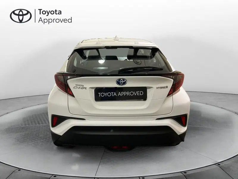 Toyota Toyota C-HR usata a Milano (4)