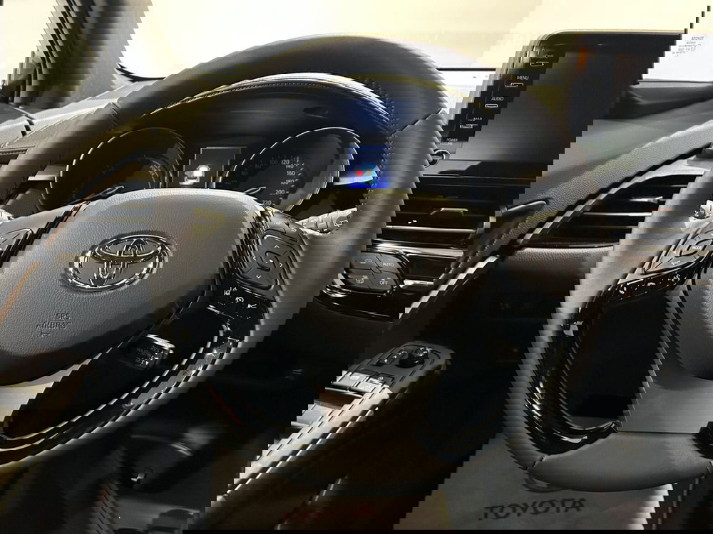 Toyota Toyota C-HR usata a Milano (9)