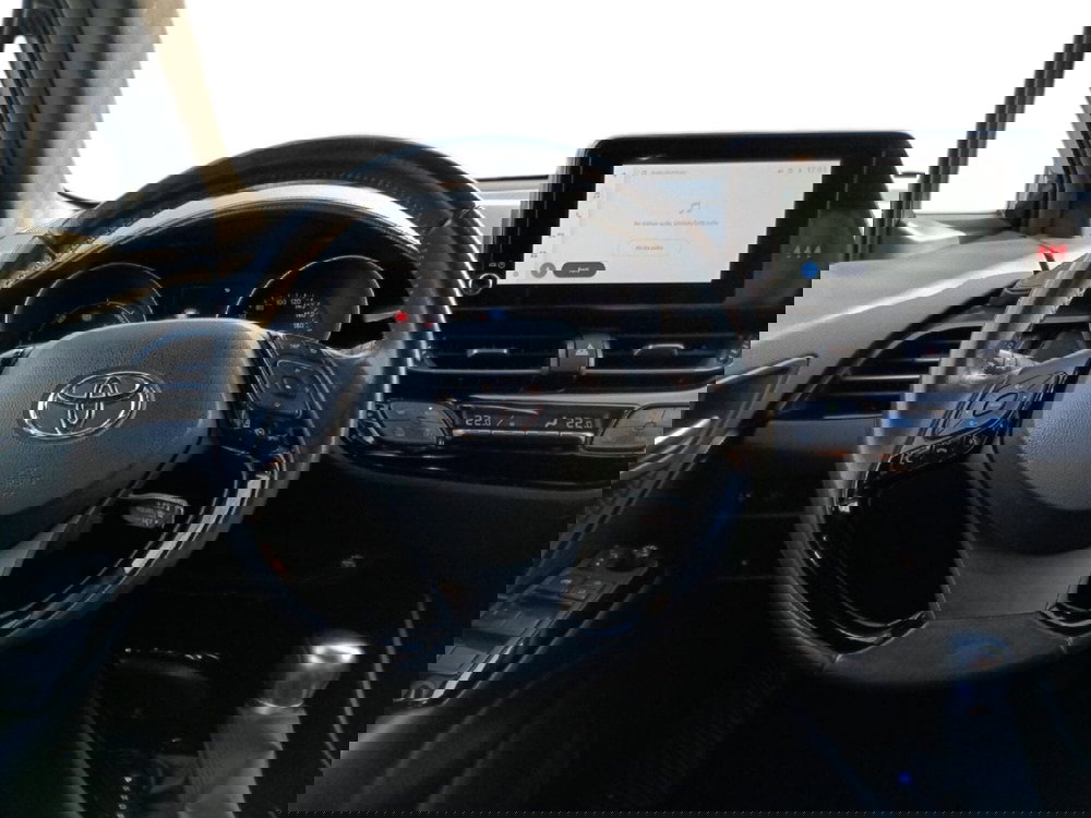 Toyota Toyota C-HR usata a Milano (10)