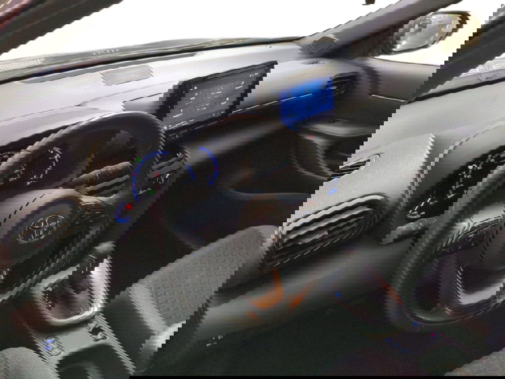 Toyota Yaris Cross usata a Milano (11)