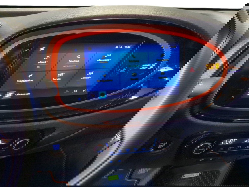 Toyota Aygo X usata a Milano (12)