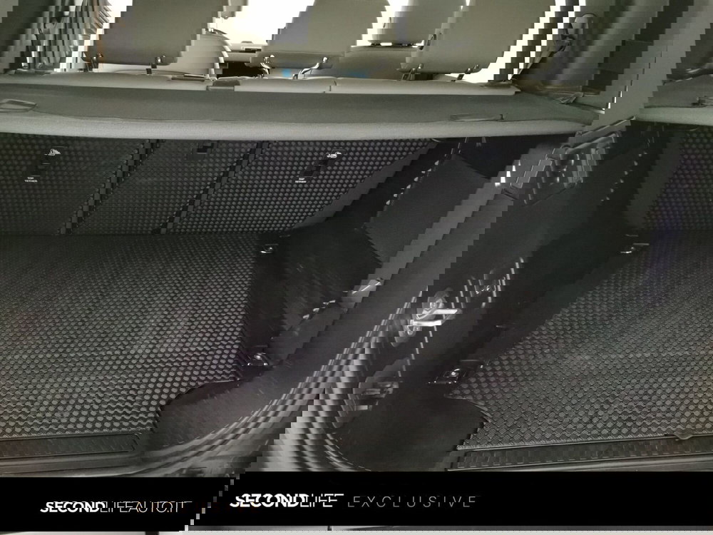 Land Rover Defender usata a Chieti (7)