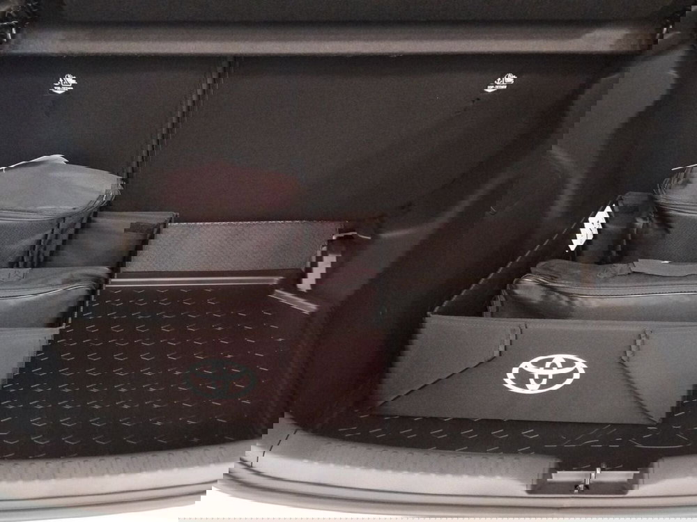 Toyota Yaris nuova a Frosinone (5)