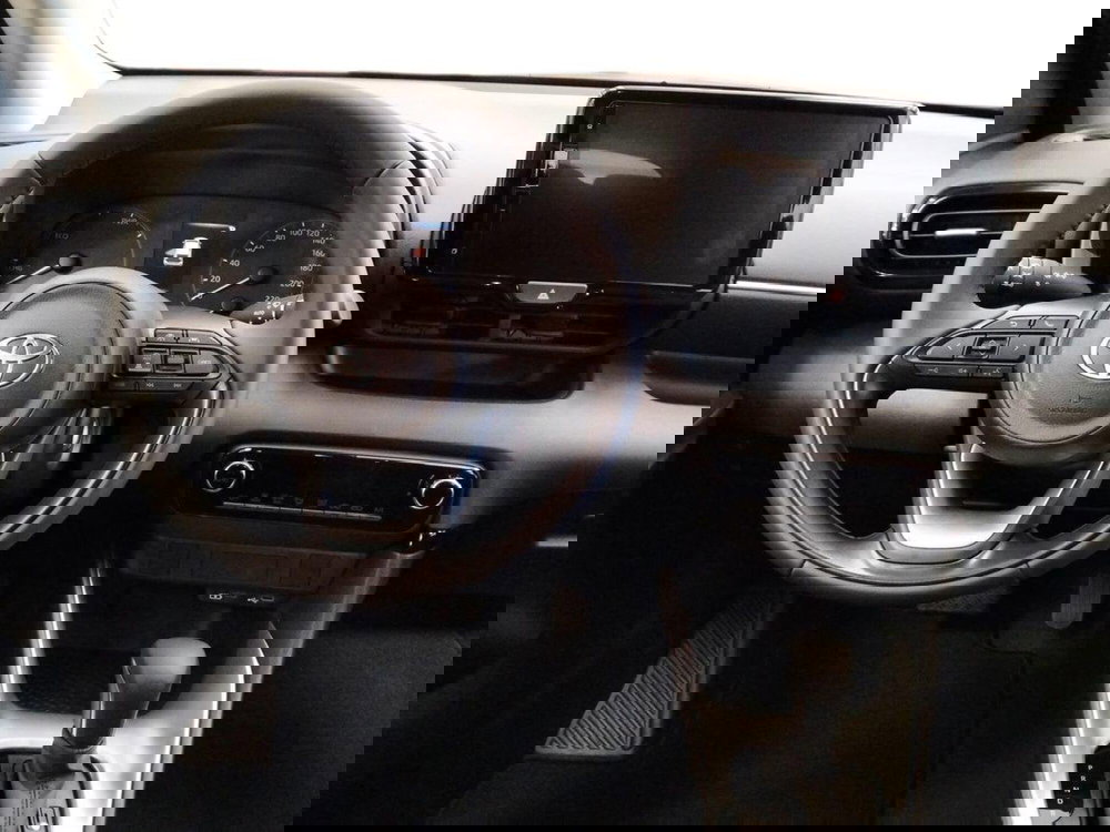 Toyota Yaris nuova a Frosinone (7)