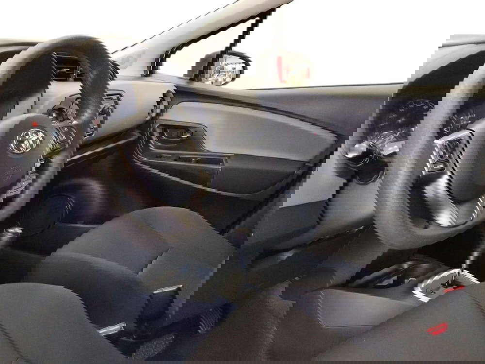 Toyota Yaris usata a Roma (5)