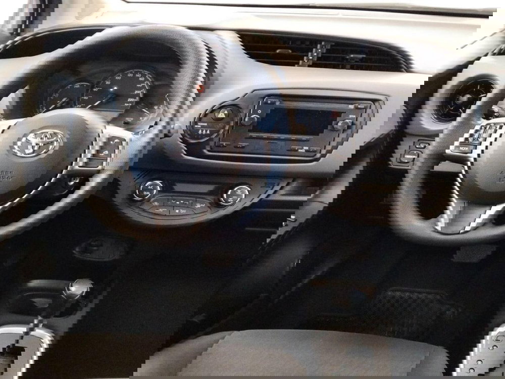 Toyota Yaris usata a Roma (6)