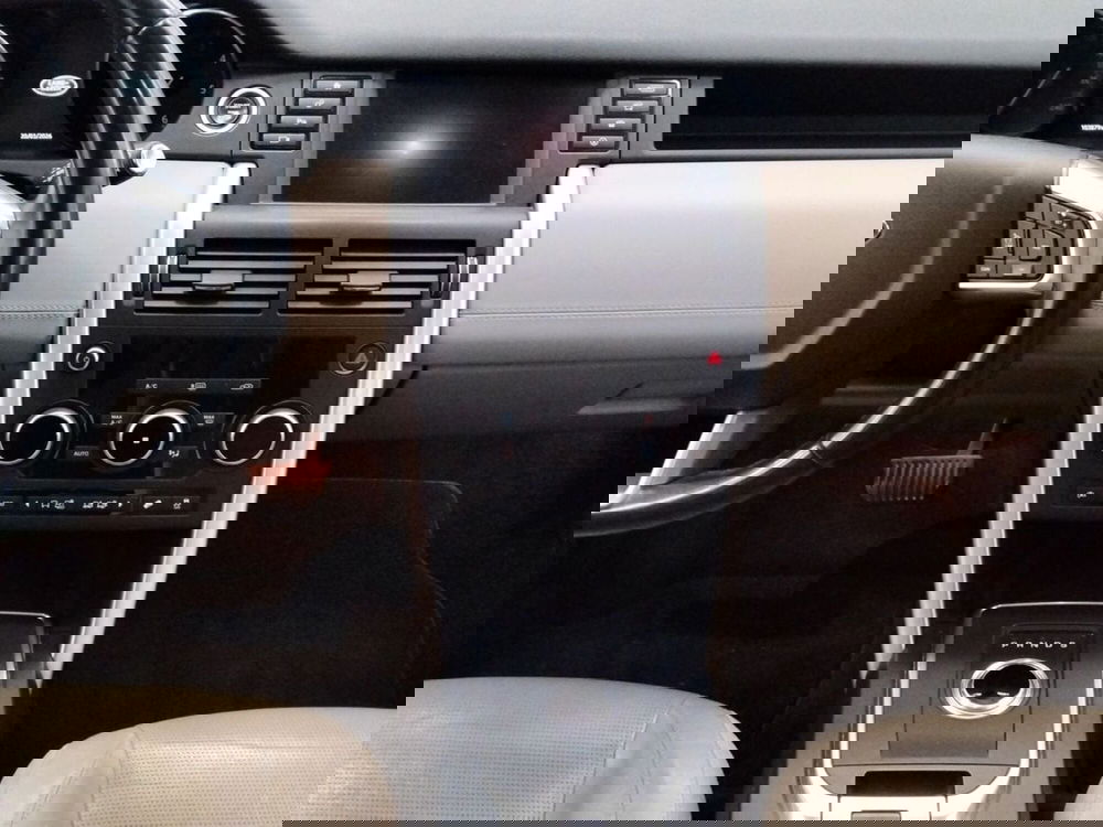 Land Rover Discovery Sport usata a Roma (9)