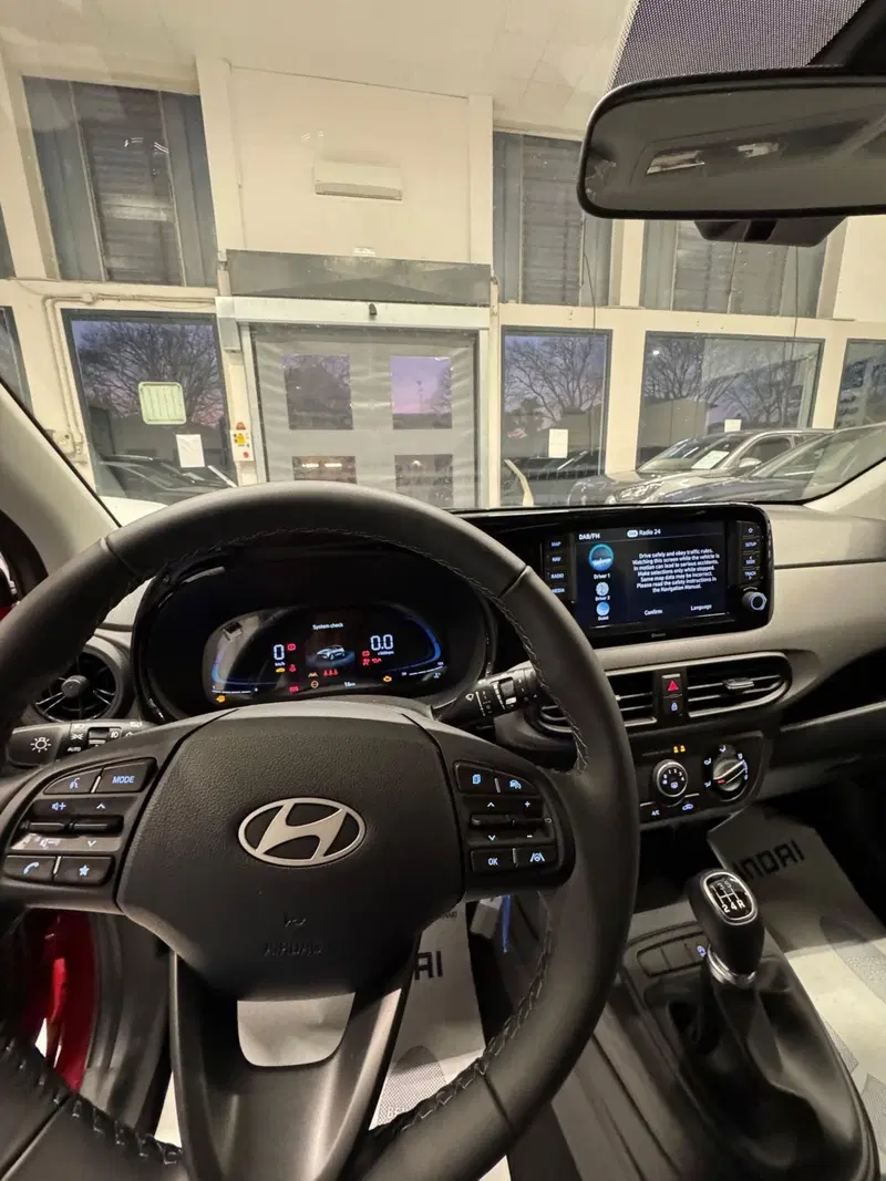 Hyundai i10 nuova a Ferrara (9)
