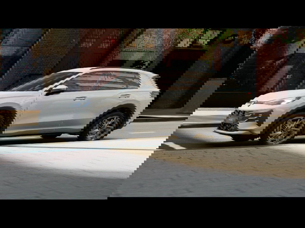 Volkswagen T-Roc nuova a Livorno (2)