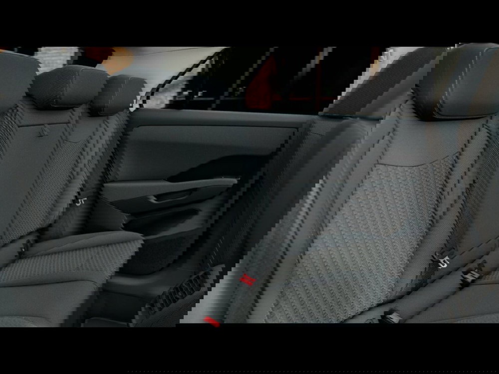 Volkswagen T-Roc nuova a Livorno (9)