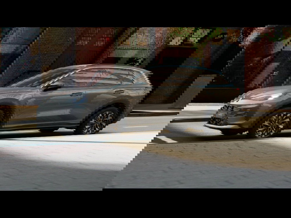 Volkswagen T-Roc nuova a Livorno (2)